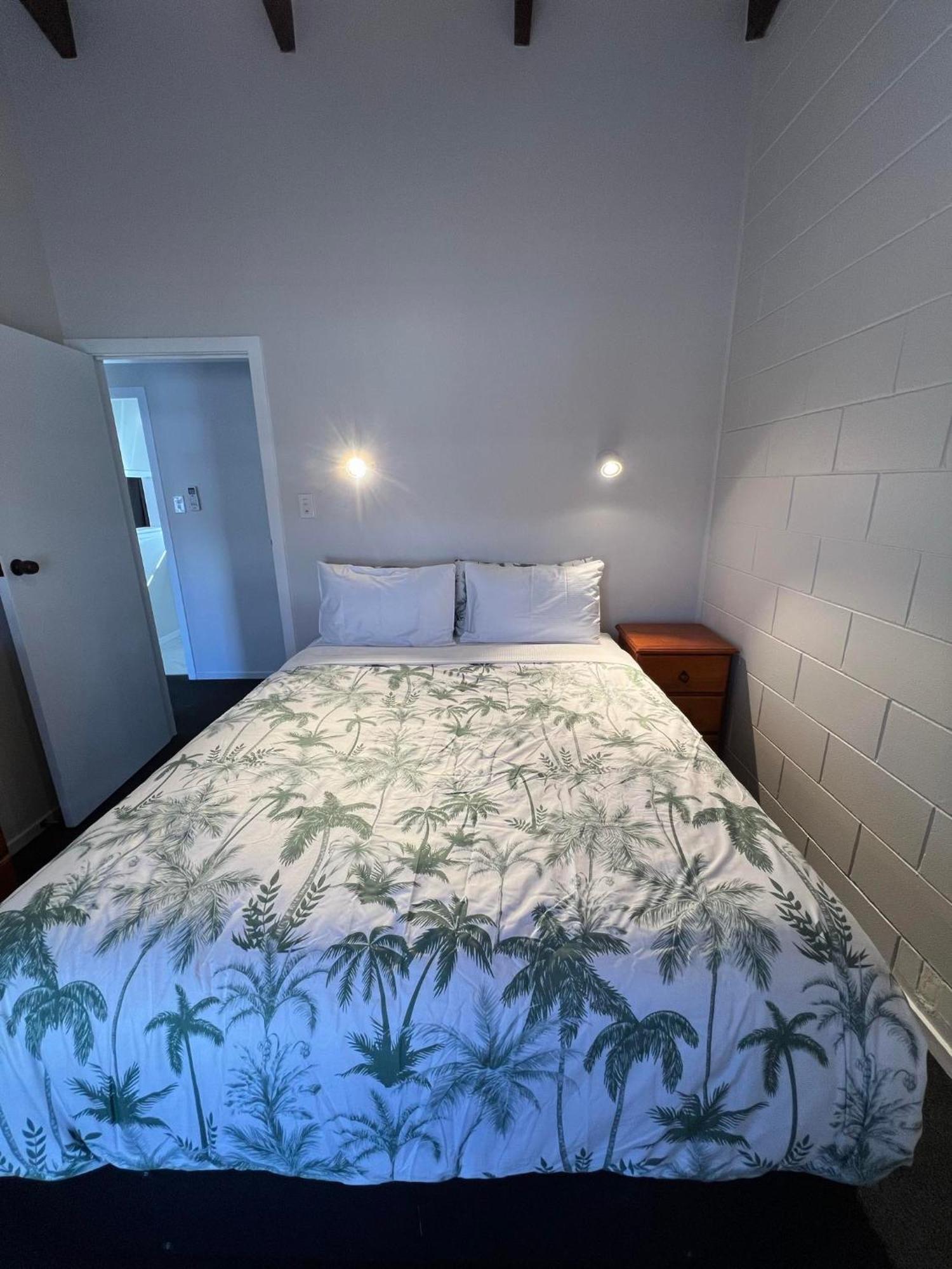 Hamilton Sunrise Motel Luaran gambar